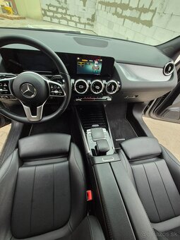 MERCEDES B180d - 6