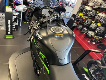 Kawasaki zx10r - 6