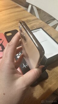 Predám iPhone 11pro gold 256GB - 6