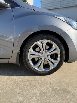 Hyundai i30 CW Combi - 6