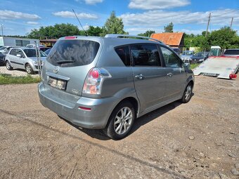 Toyota corolla verso - 6