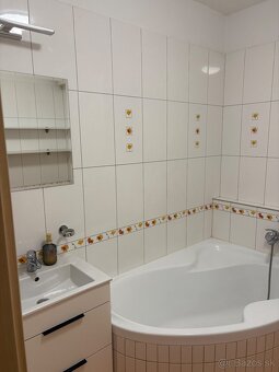 2 izb byt  6 posch Bratislava-Kazanská ulica - 6