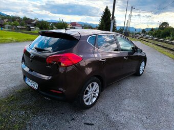 Kia Ceed 1.6Crdi 94kw - 6