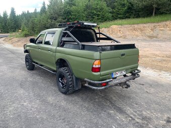 Mitsubushi L200 - 6