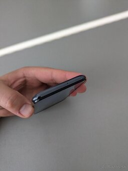 Samsung Galaxy A40 - 6