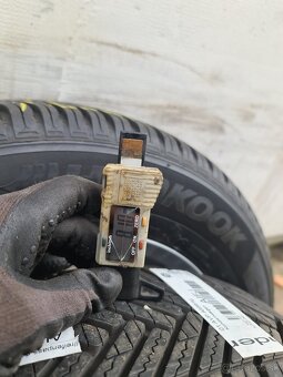 5X112 R16 + CELOREČNE (ZIMNY VZOR).215/60 R16 - 6