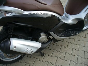 Piaggio Beverly 125 i - 6