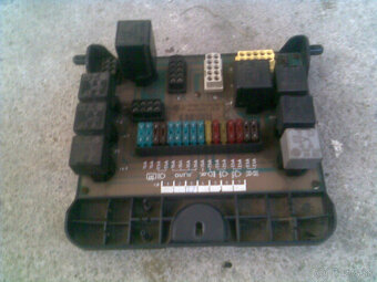 ŠKODA FELICIA,FAVORIT poistková skrinka,spínacia skrinka - 6