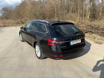 Škoda Superb Combi 2.0 TDI STYLE 4x4 - 6