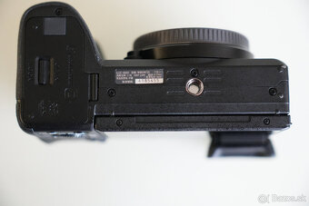 Sony a6600 - 6