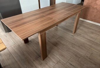 Predám rozkladací jedálenský stôl 140/190 x 80 cm - 6