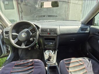 Predám VW GOLF 1,9 TDI,85kW/115koní - r.v. 3/2000 - 6