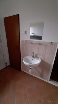 PRENÁJOM zariadenú garsónku Žarnovica o výmere 24 m2. - 6