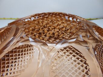 Bohatě broušená rosalinová velká mísa, váha 1713 g. - 6