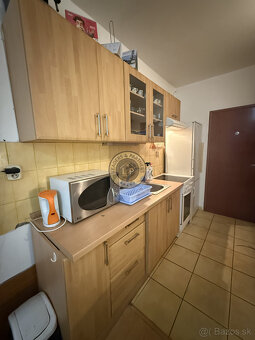 Na predaj  s loggiou garsónka v Trnave na Družbe - 6