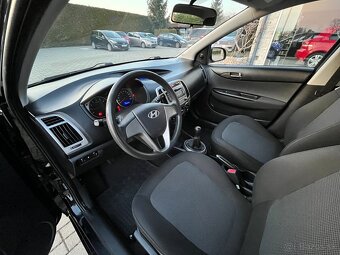 Hyundai i20 FACELIFT 2013 - 6