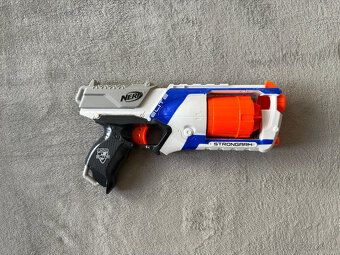 Veľká kolekcia Nerf pištolí - 6