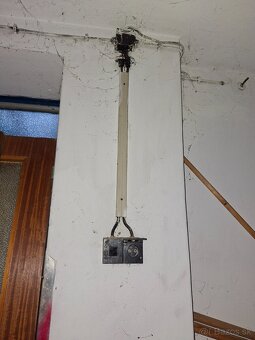 stare elektrikárske ističe... - 6
