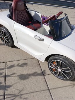 Elektrické auto Bentley - 6