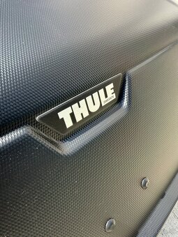 Stresny box Thule + priecne nosniky - 6