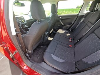 Predám Peugeot 2008 -1,2 60KW benzin - 6