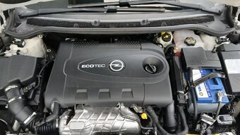 Opel Astra J SportsTourer - 6