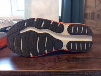 Brooks Ghost Max 2 - 6