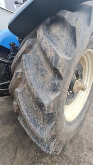Predám traktor New Holland T7.250 - 6