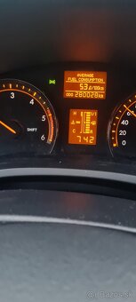 Toyota avensis D4d 93kw kombi - 6