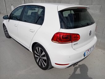 Volkswagen Golf GTD - 6