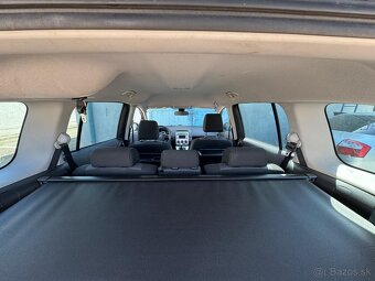 Mazda 5 - 6