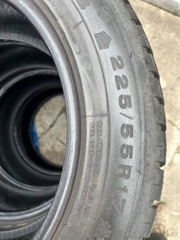Predám Zimné pneu 225/55 R17 RFT BMW - 6
