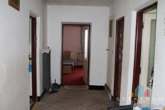 SPEKTRUM REALITY- Na predaj 4-izbový rodinný dom s pozemkom - 6