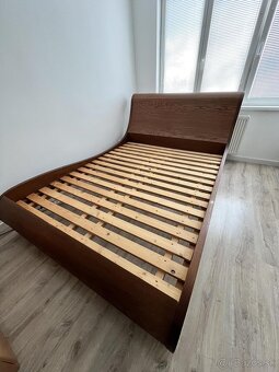 Manželská posteľ z dubového masívu + 2x nočný stolík - 6