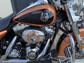 HARLEY DAVIDSON ROAD KING 105years Anniversary - 6