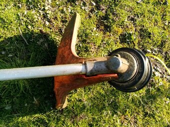 Krovinorez Stihl fs 55 - -...... - - 6