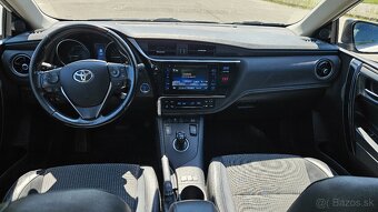 Toyota Auris Hybrid touring sport kombi - 6