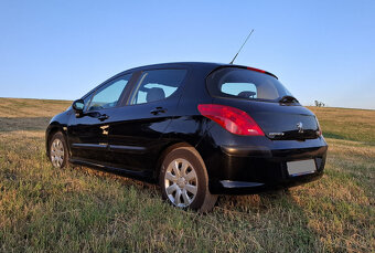 Peugeot 308 hatchback, 1,4 Confort, 70kW, benzín - 6