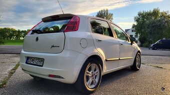 Fiat Grande Punto 1.3 Multijet 16v 90k Racing - 6
