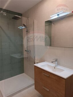 Ponúkame do prenájmu 3 izb byt po kompletnej rekonštrukcii - 6