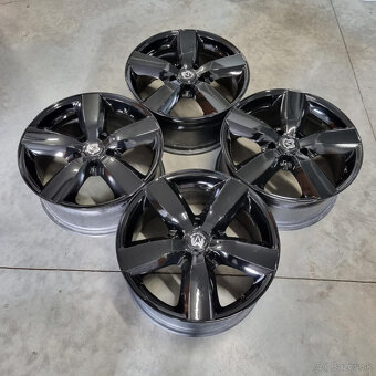 Disky DEZENT 5x127 R19 8,5J ET40 - 6