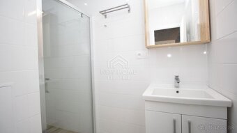 DULOVO nám. - MODERNÝ 1 iz. byt, BALKÓN, WIFI, PIVNICA - 6
