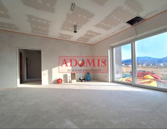 ADOMIS - predám rodinný dom Ruskov, 650m2, 3x kúpelňa,120m2  - 6