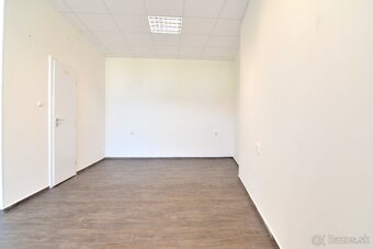 Obchodný priestor v novostavbe na Čermáni v Nitre - 6