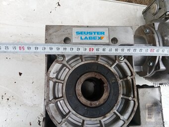 Snekova prevodovka s elektromotorom 1,5kW... - 6