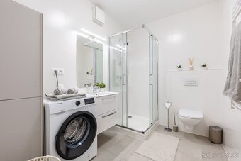 PONUKA: veľký, moderný 3-izbový byt pri Kuchajde. - 6