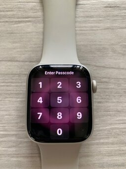 Predám Apple Watch series 7 45mm - 6
