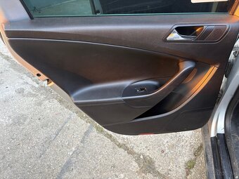 Rozpredam VW Passat variant b6 2.0tdi - 6