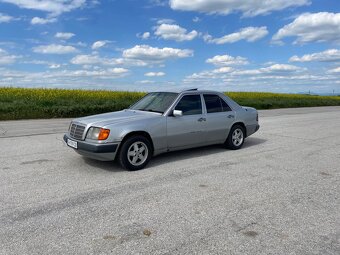 Mercedes-Benz W124 E300D - 6