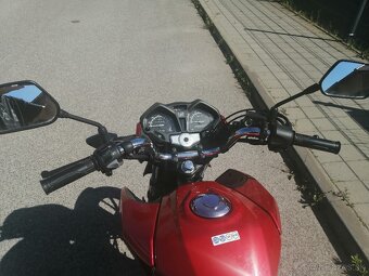 Honda CB 125F - 6